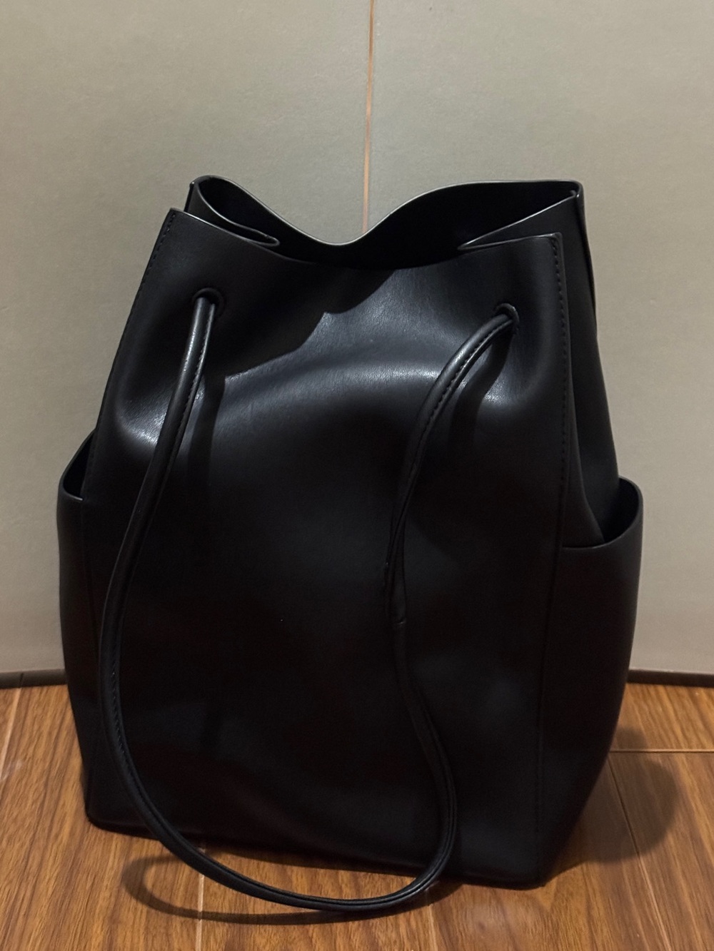 Oak and Fort Black Leather tote bucket bag